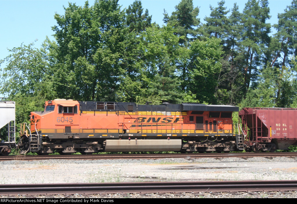 BNSF 6045